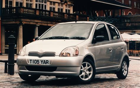 fendi nebbia yaris 1999|Toyota Yaris Overview (1999 .